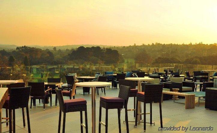 فندق The Fairway, Spa&Golf Resort Randburg المطعم الصورة